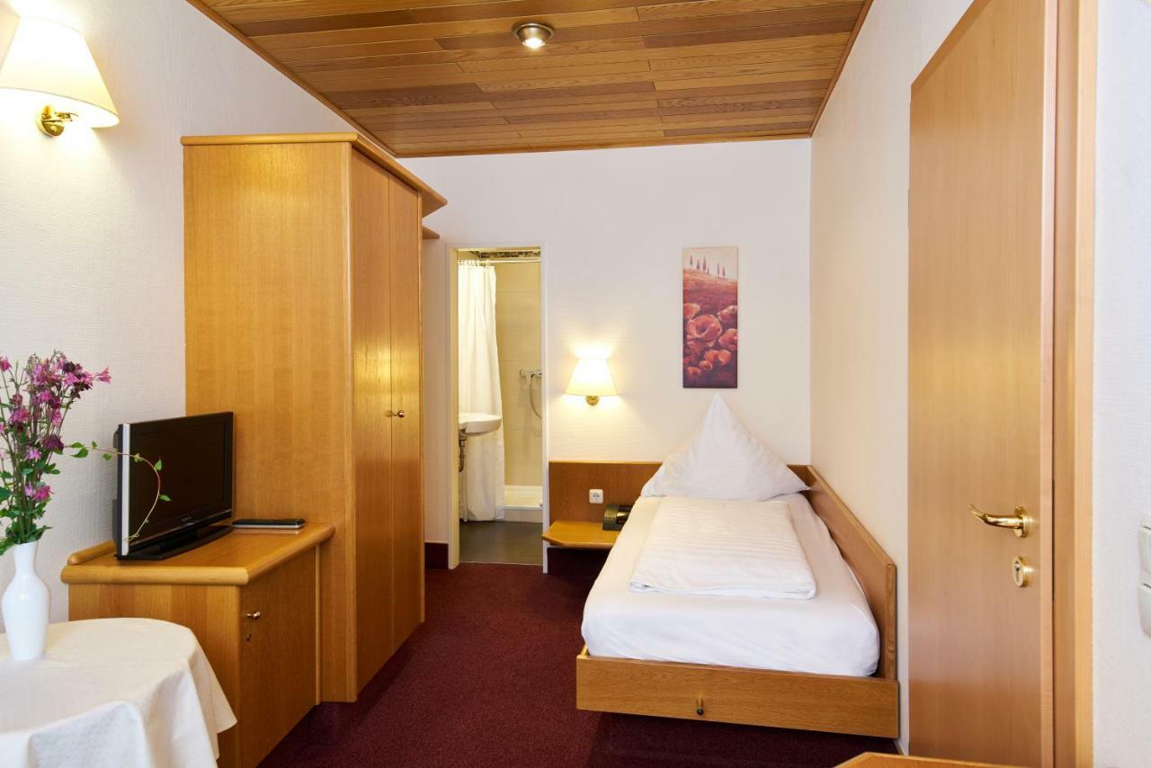 Landhotel Krolik Daun Esterno foto